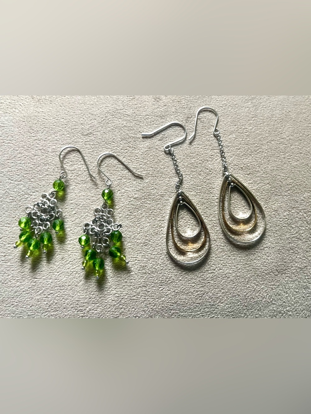 LOT OF 2 PAIRS Vintage Y2K Lime Green Beaded Dangle Earrings – 925 Hooks